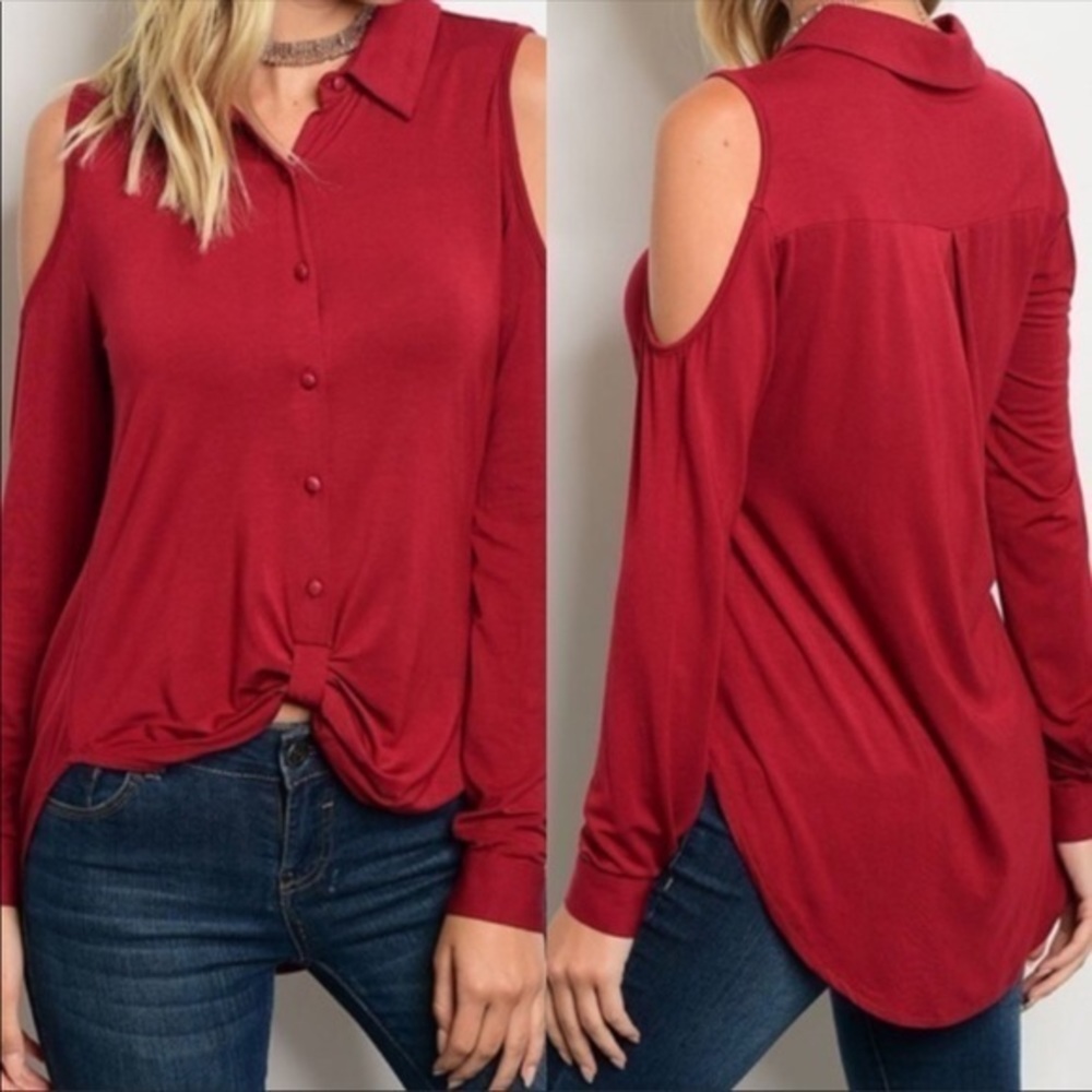 ❣️Sale was $40 down sizing❣️ Cold shoulder button down top